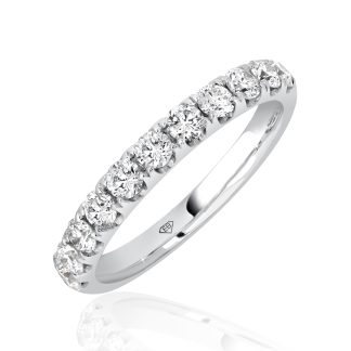 Round Claw Wedding BandRound Diamond Wedding Band in Gold