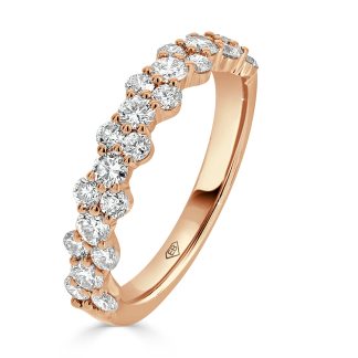 Alternating round diamond ringRound Diamond Wedding Band