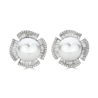 South sea pearls with baguette diamondsSouth sea pearls with baguette diamonds