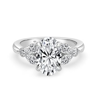 GRAZIELLA OVALOval Diamond Engagement Ring Trilogy