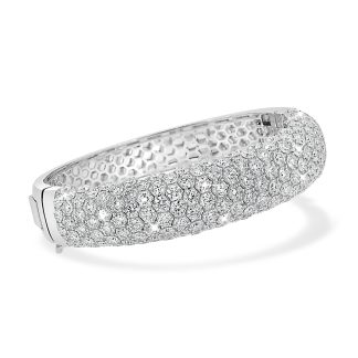 Diamond Bangle Round Diamonds PaveWhite gold diamond bangle featuring 160 diamonds totalling 17.63ct, crafted in an elegant honeycomb pave design with 18kt white gold.