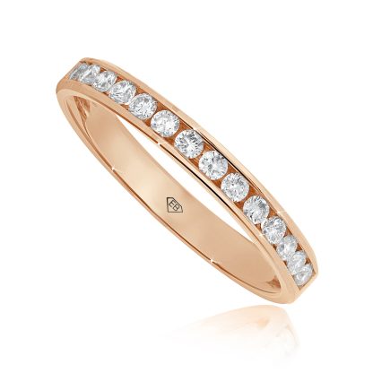Round Diamond Wedding Band in Gold