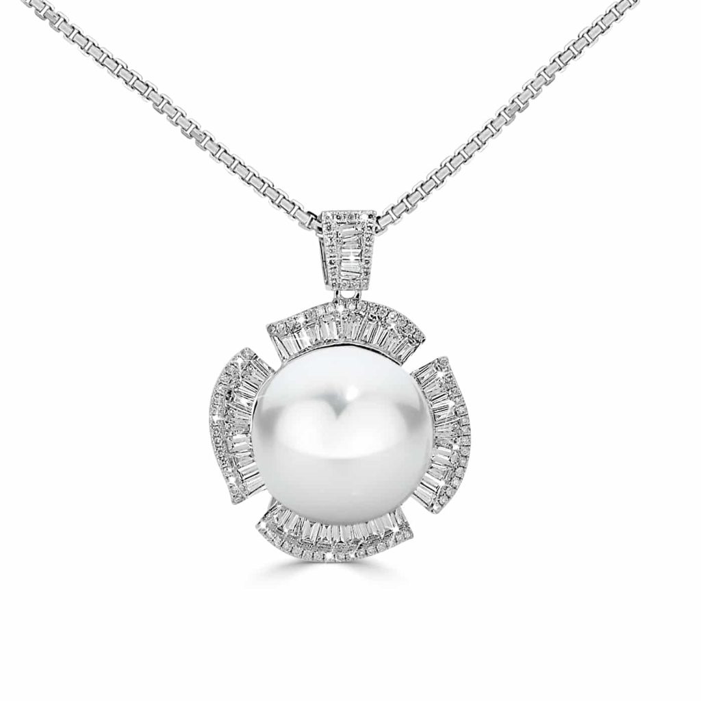 Pearl and diamond pendant