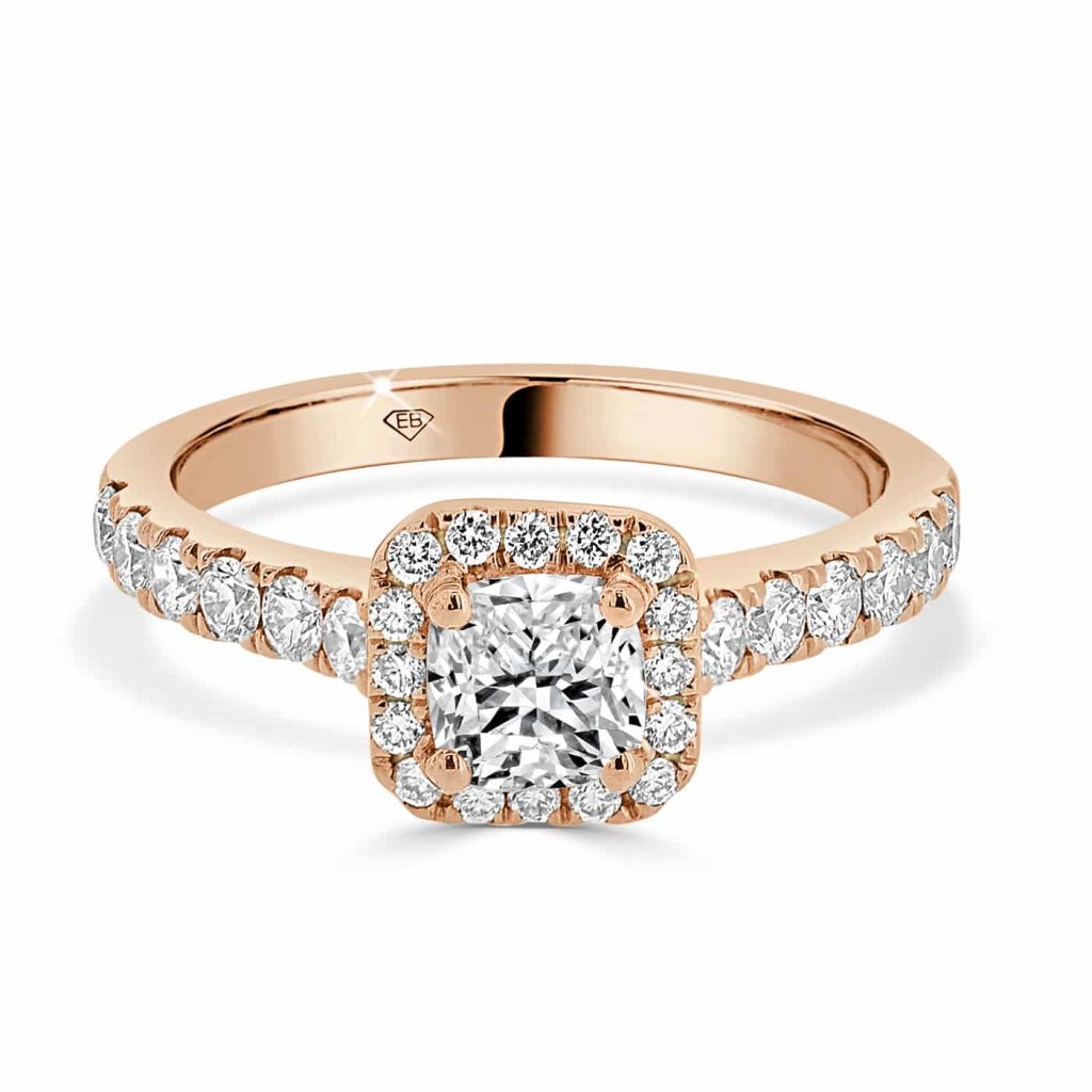 Diamond Engagment Ring with Halo
