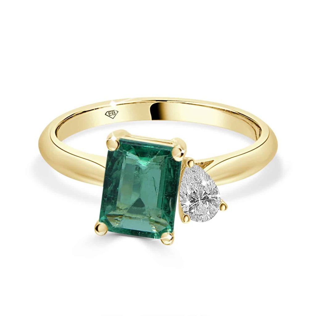 Toi et moi engagement ring