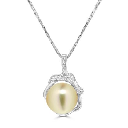 Golden pearl and diamond pendant