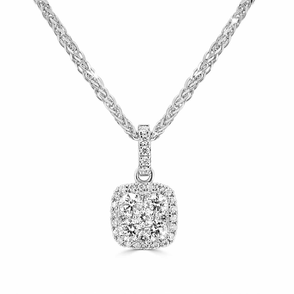 Halo diamond cluster pendant