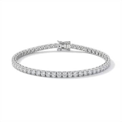 18 kt white gold natural diamonds tennis bracalet